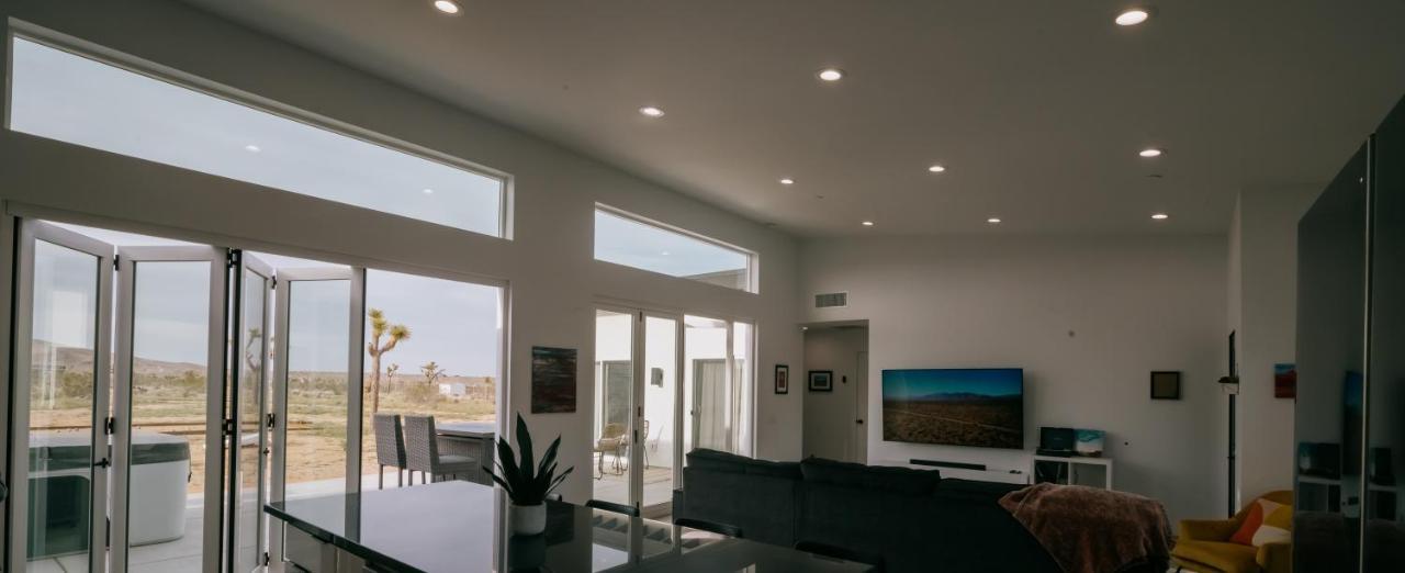 Coyote Tracks - A Modern Desert Experience Villa Joshua Tree Eksteriør bilde