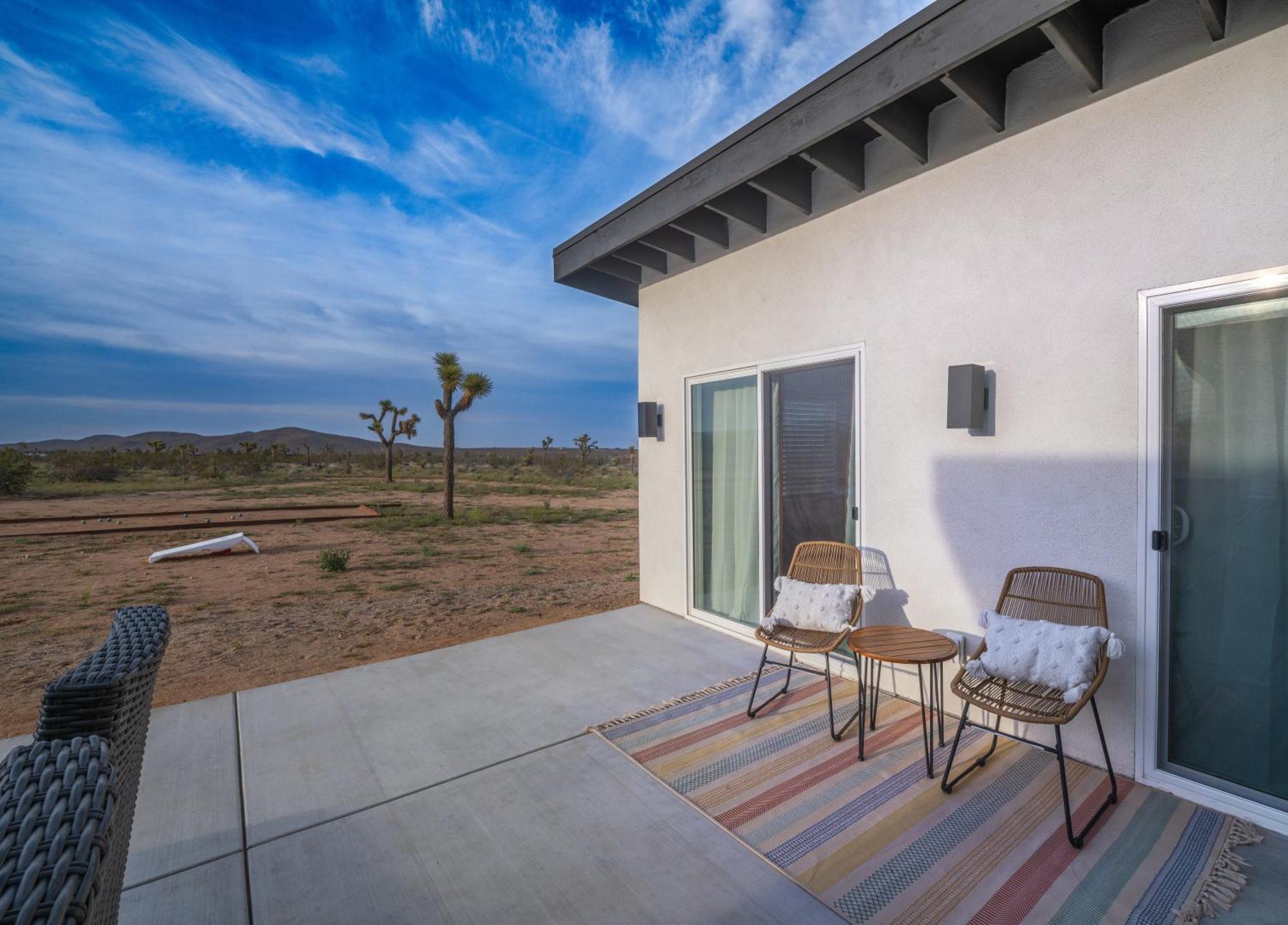 Coyote Tracks - A Modern Desert Experience Villa Joshua Tree Eksteriør bilde